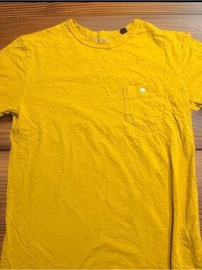 Todd Snyder Men's Bright Yellow Pocket Tee